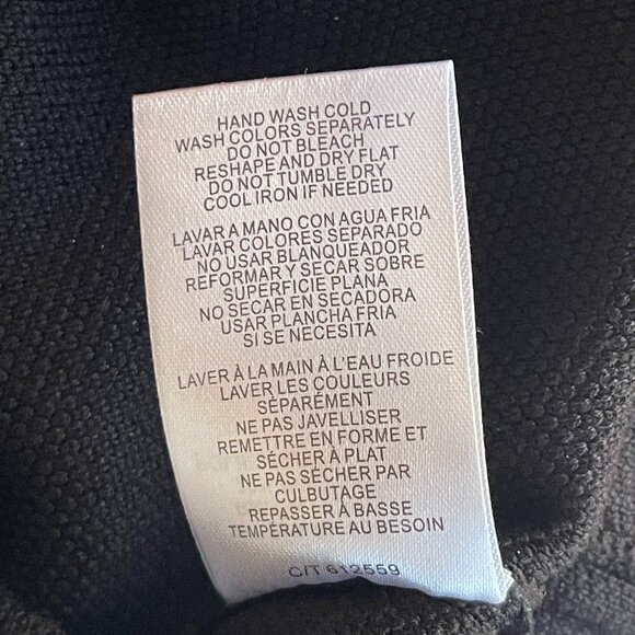 Taylor EUC 3X Black & White Sweater Dress with Bow front - Picture 10 of 11